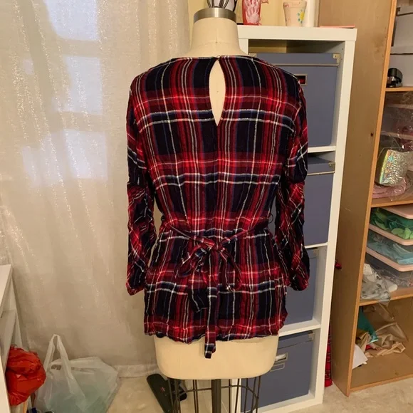 Motherhood maternity tartan plaid top - Picture 3 of 5